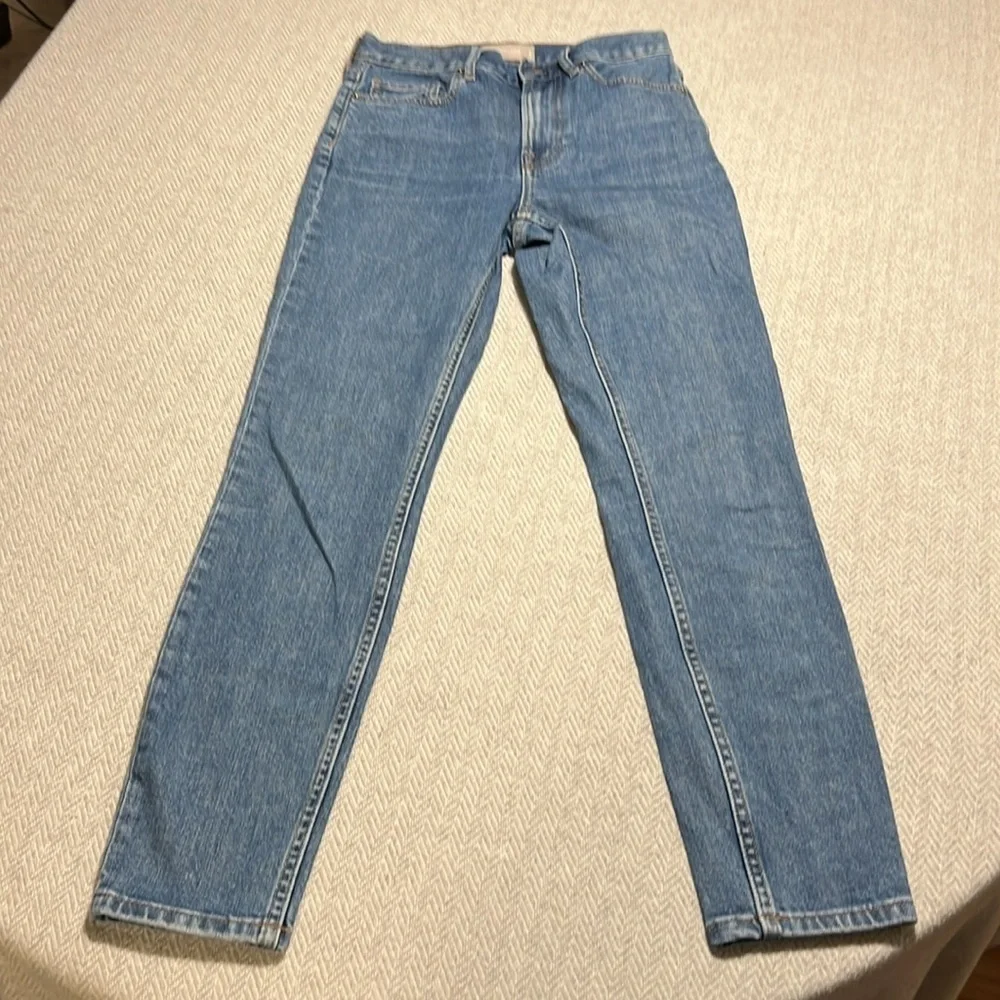 EVERLANE High rise Skinny Jean.  Size 25 Regular. - Picture 4 of 13